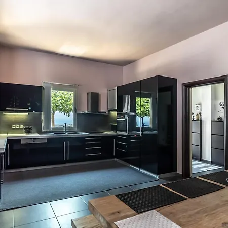 Vilă Iris Livadi (Kythira)