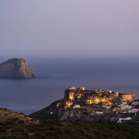 Iris Vilă Livadi (Kythira)